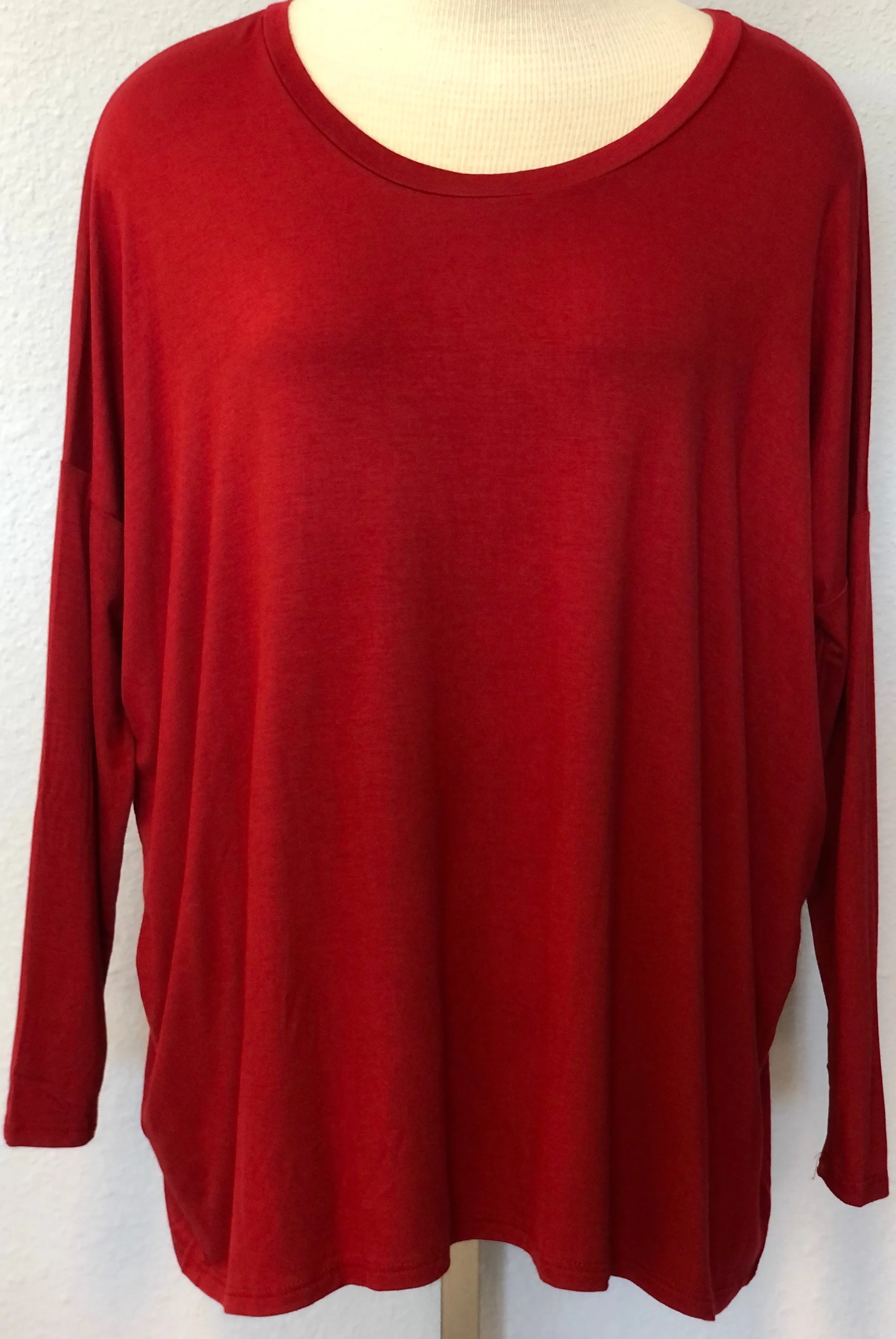 SOLID LONG SLEEVE TOP