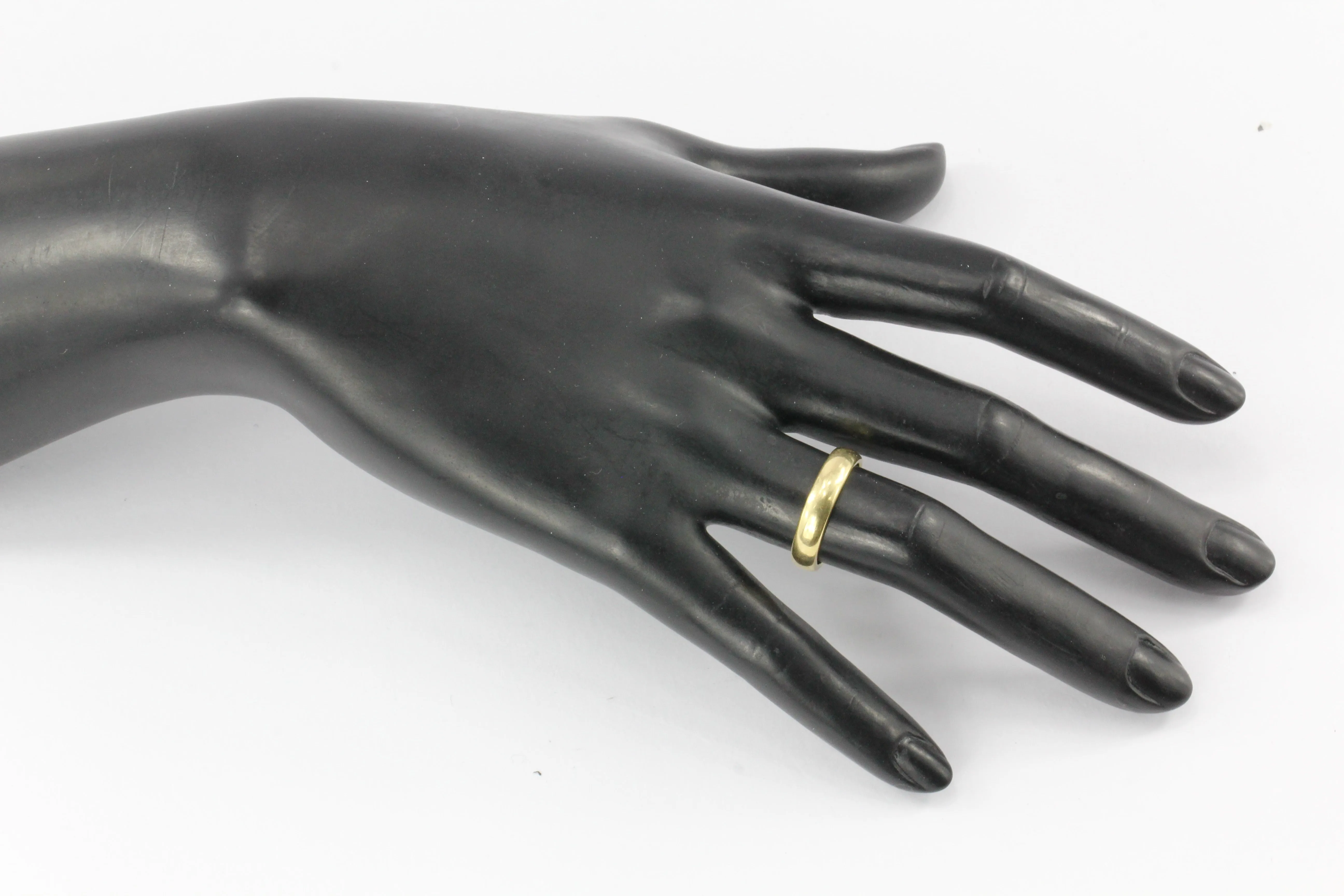 Tiffany & Co 18K Yellow Gold Plain Wedding Band Size 7.5