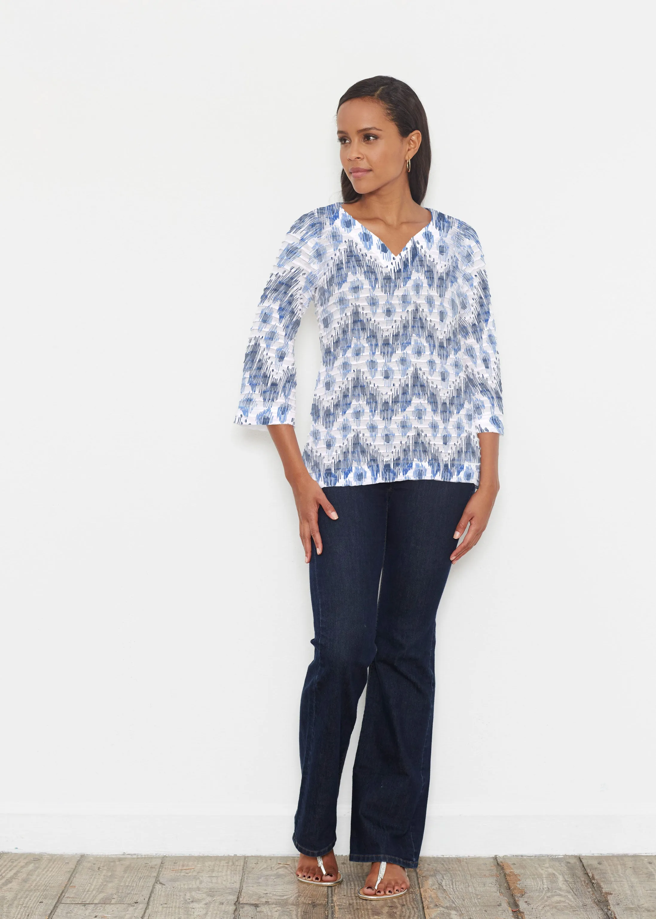 Tonal Waves Blue (7804) ~ Banded 3/4 Bell-Sleeve V-Neck Tunic