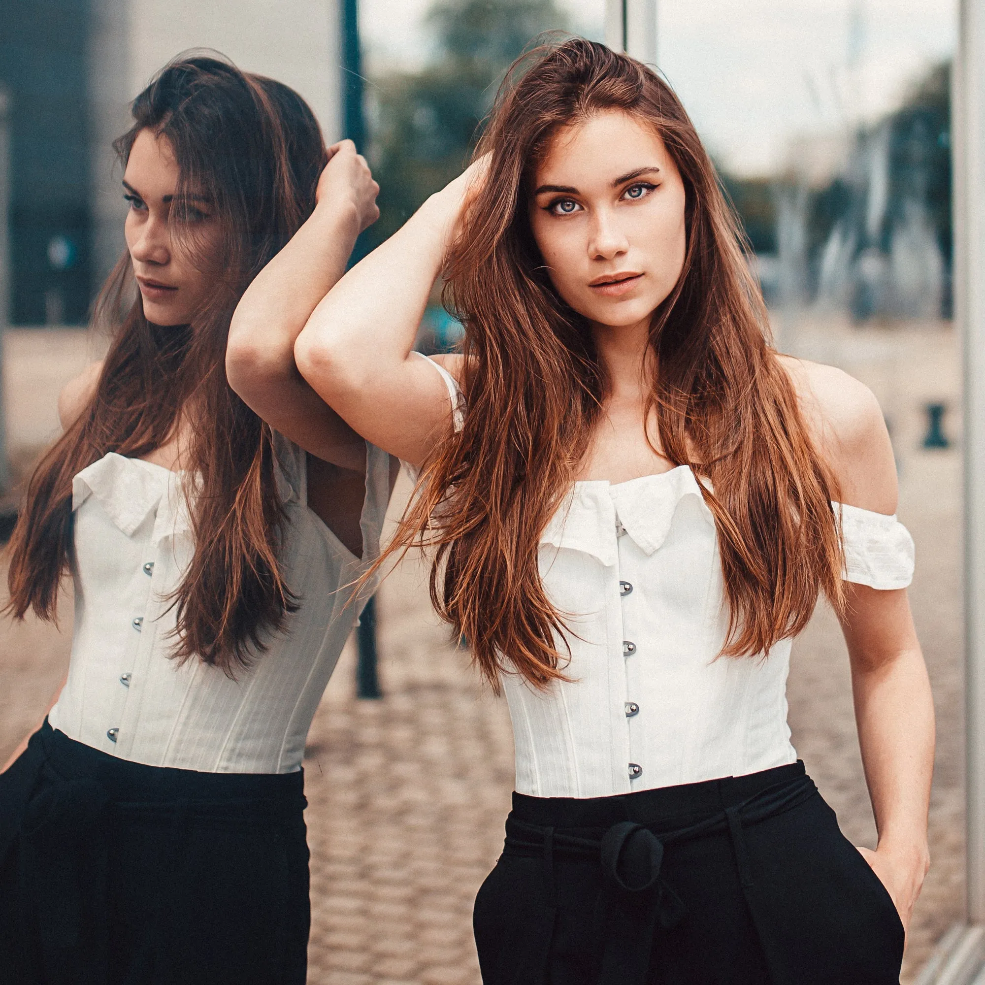 White Cotton Straight Bustline Corset Top With Off The Shoulder Sleeves