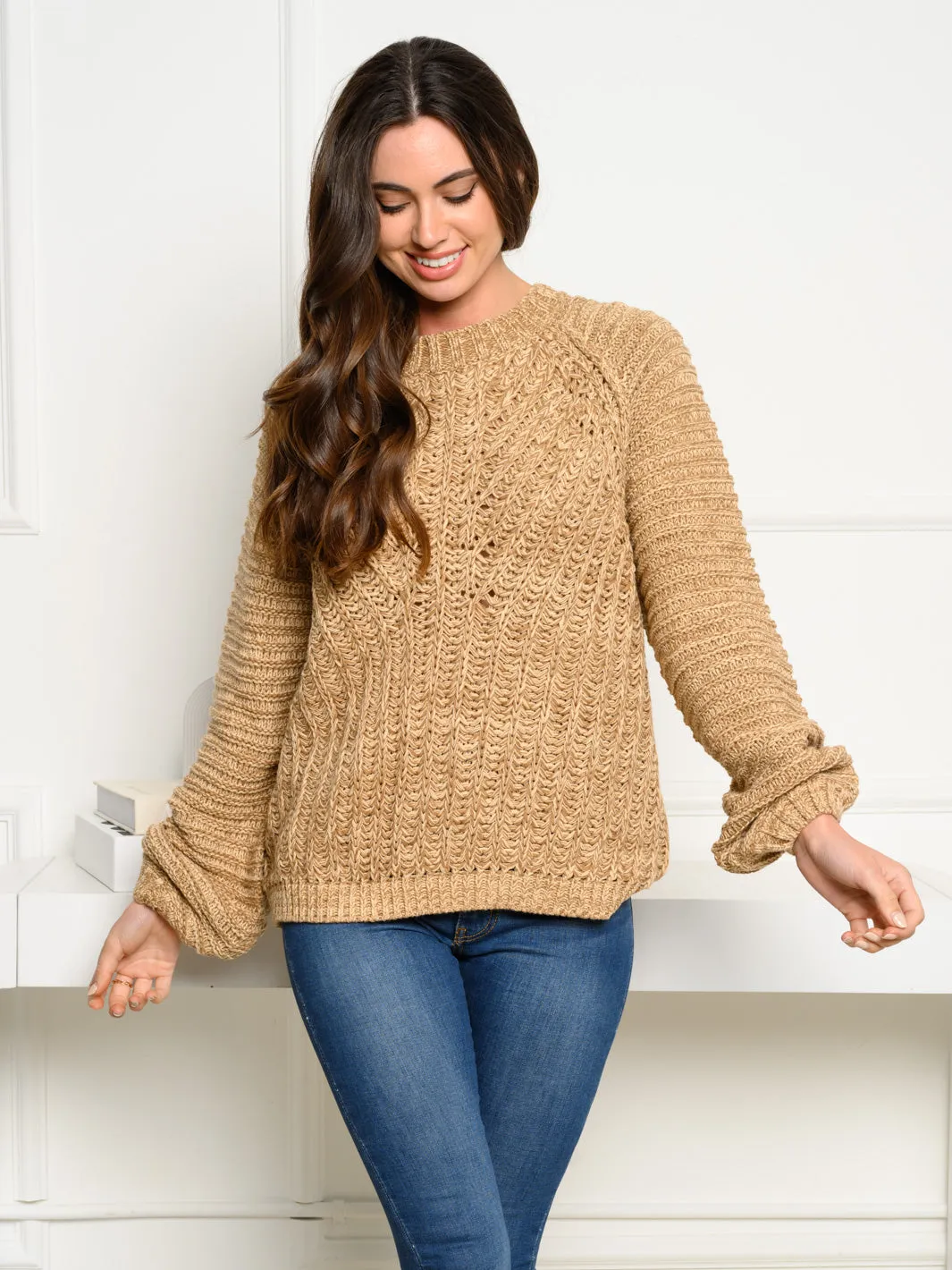 WOMEN'S LONG SLEEVE KNIT SWEATER