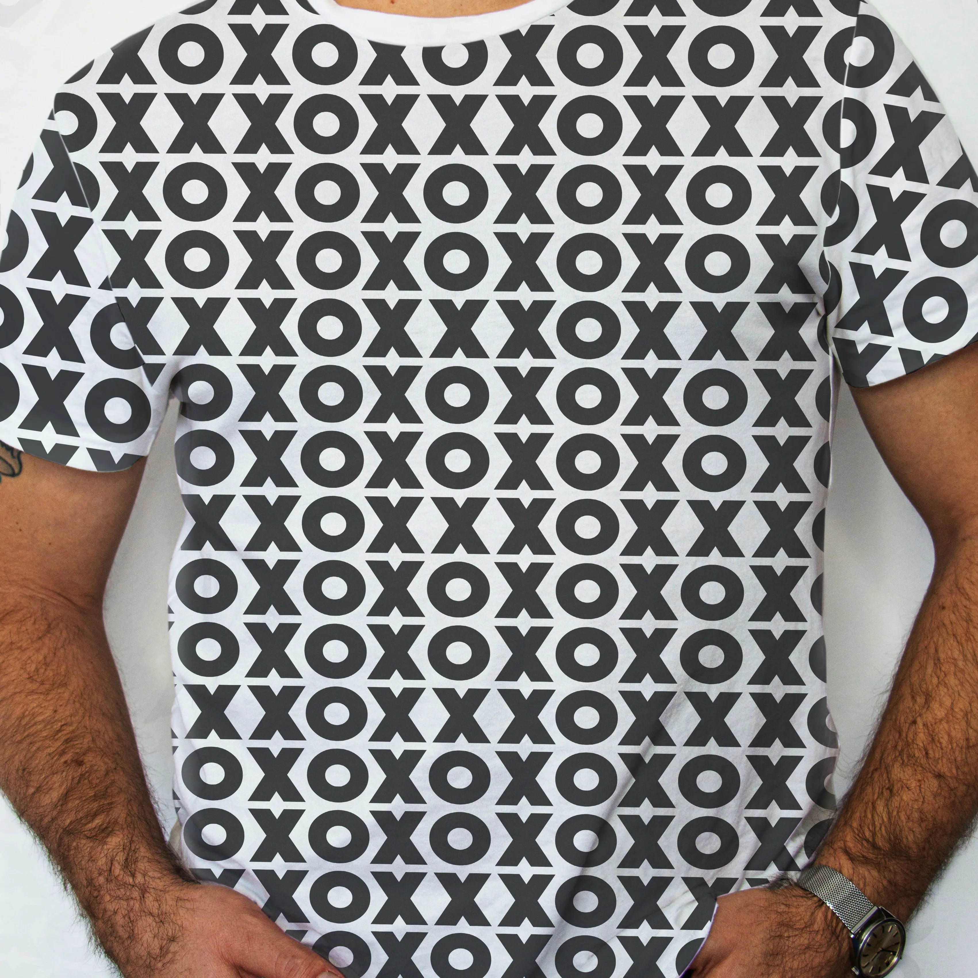 XOXO UNISEX TEE